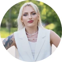 Анастасия, менеджер Pride Community